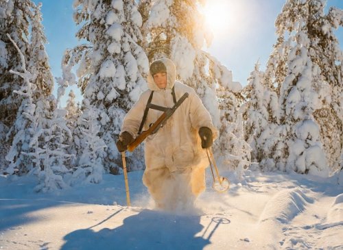 Väritys ja tekoäly – blogiteksti JHLColorizing
